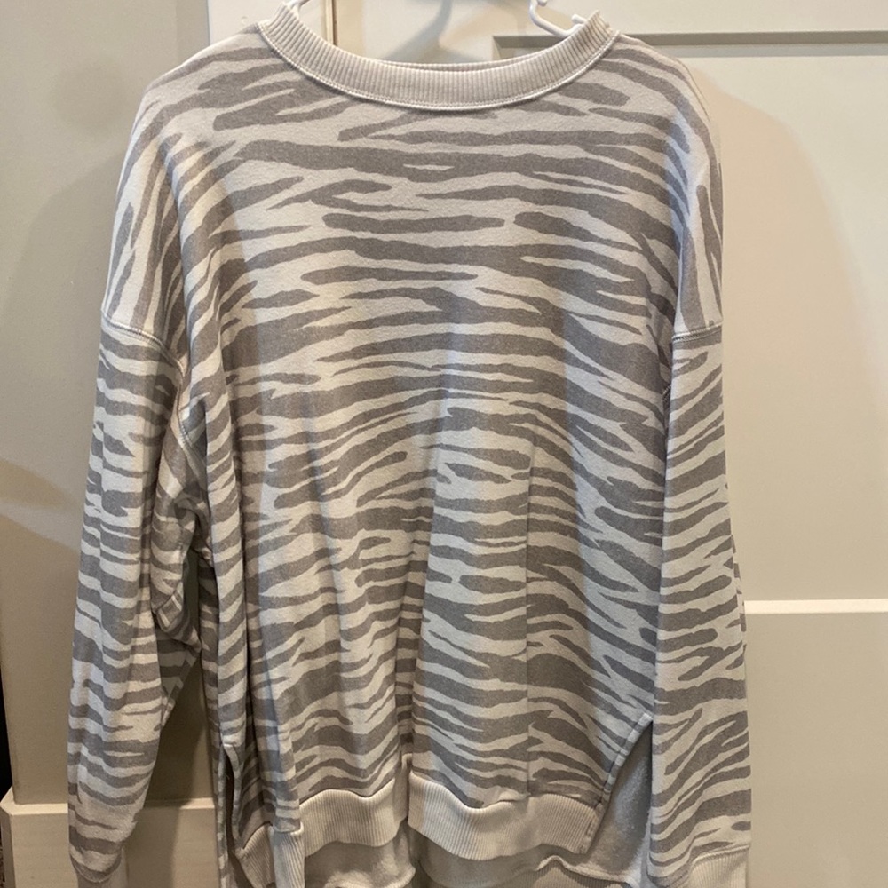 American Eagle Jeggings Fit Oversized Crewneck